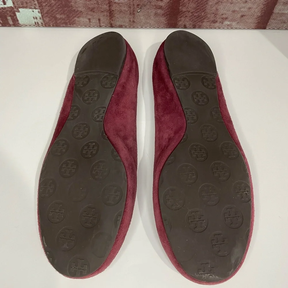 Tory Burch Burgundy Flats with Gold Logo - Picture 6 of 14